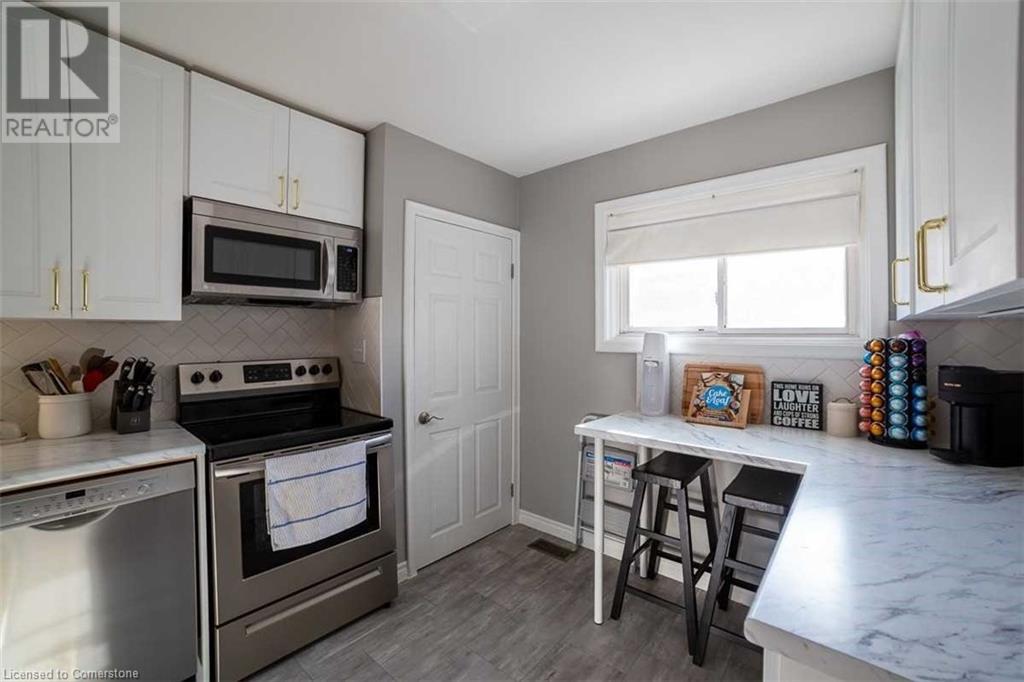 10 Warren Avenue, Hamilton, Ontario  L9A 3C6 - Photo 13 - 40683192