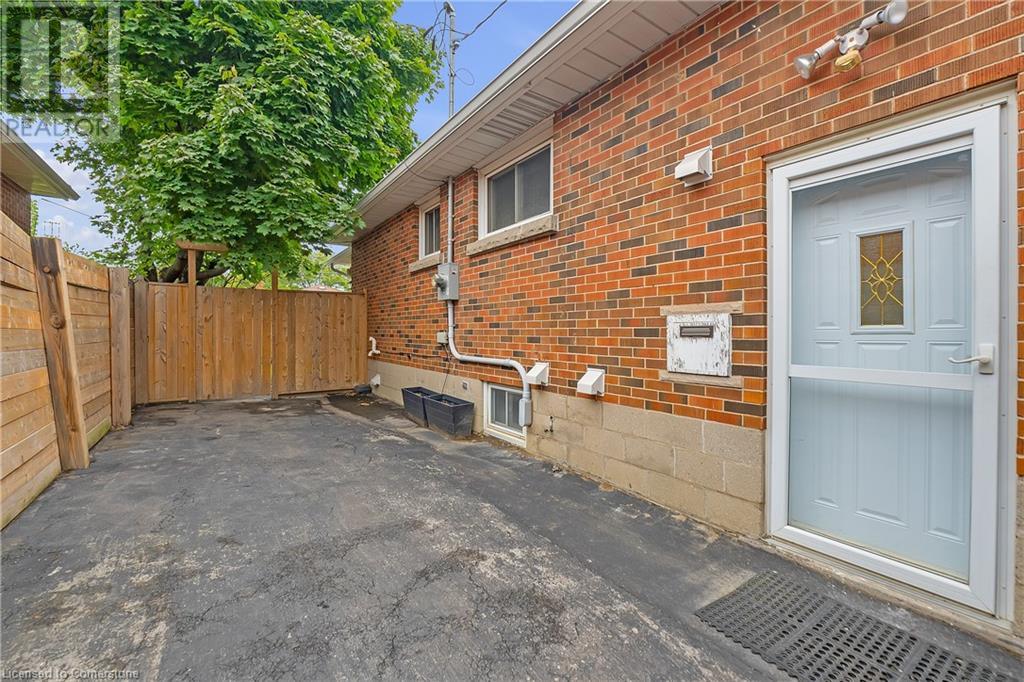 10 Warren Avenue, Hamilton, Ontario  L9A 3C6 - Photo 39 - 40683192