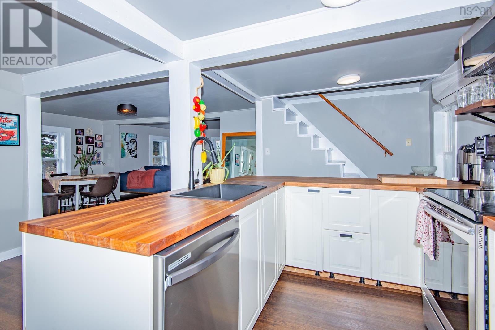 5640 Highway 1, Mavillette, Nova Scotia  B5A 5B3 - Photo 5 - 202427742