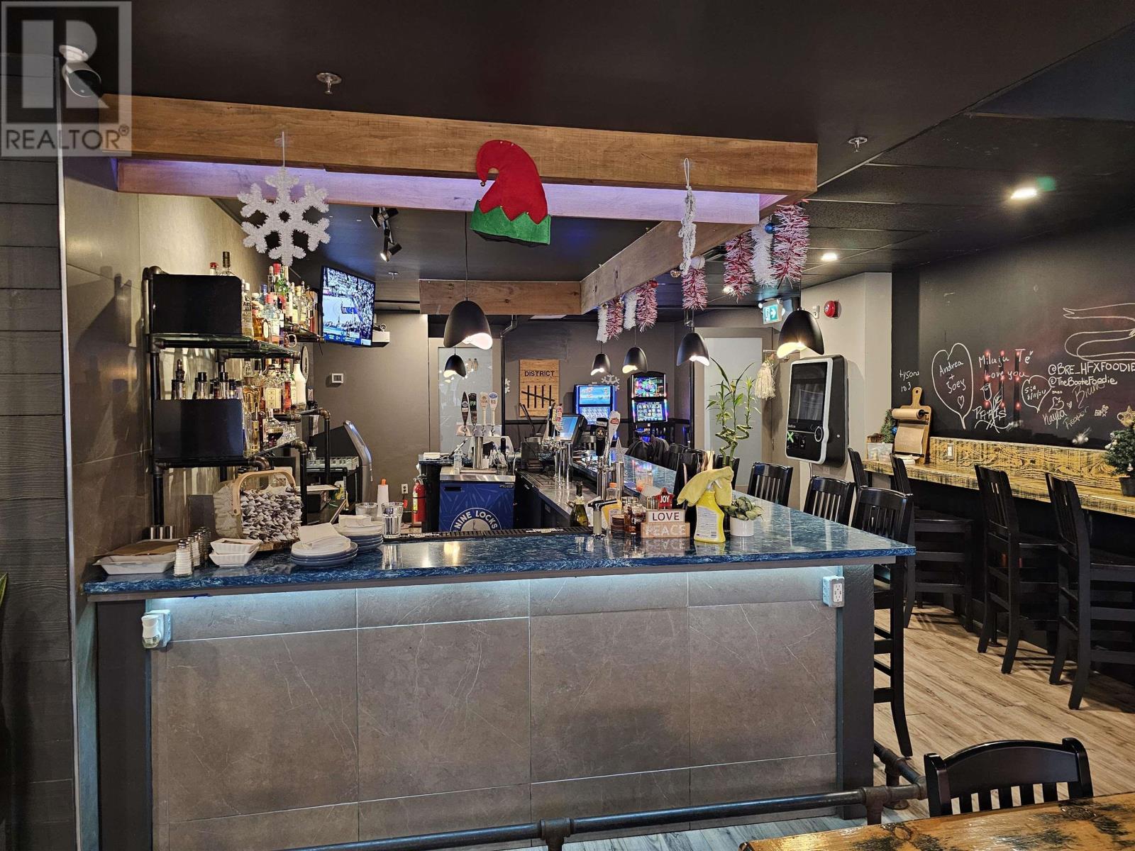 District 5 Bar & Grill, 65 King Street, Dartmouth, Nova Scotia  B2Y 4C2 - Photo 10 - 202427785