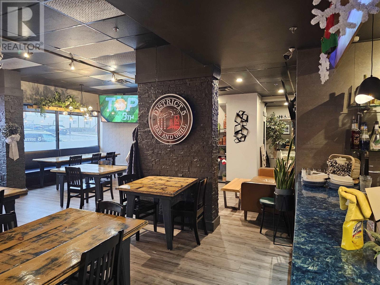 District 5 Bar & Grill, 65 King Street, Dartmouth, Nova Scotia  B2Y 4C2 - Photo 6 - 202427785