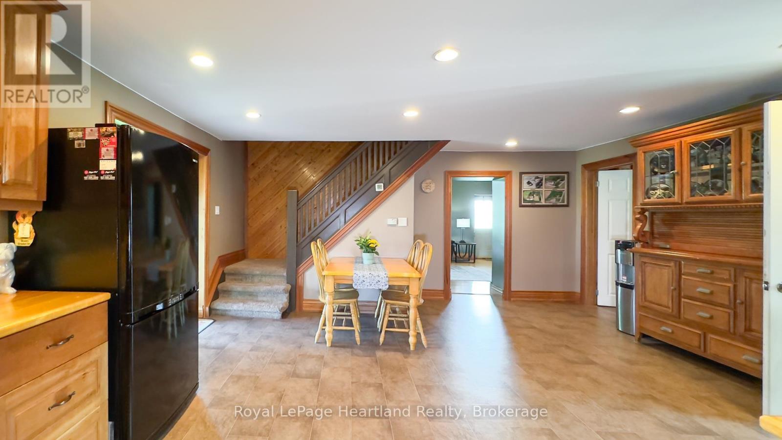 69815 Babylon Line N, South Huron, Ontario  N0M 1M0 - Photo 7 - X11881415