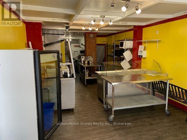 602 Goderich Street, Saugeen Shores, Ontario  N0H 2C0 - Photo 4 - X11881437