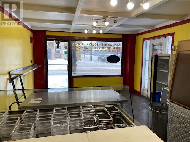 602 Goderich Street, Saugeen Shores, Ontario  N0H 2C0 - Photo 5 - X11881437