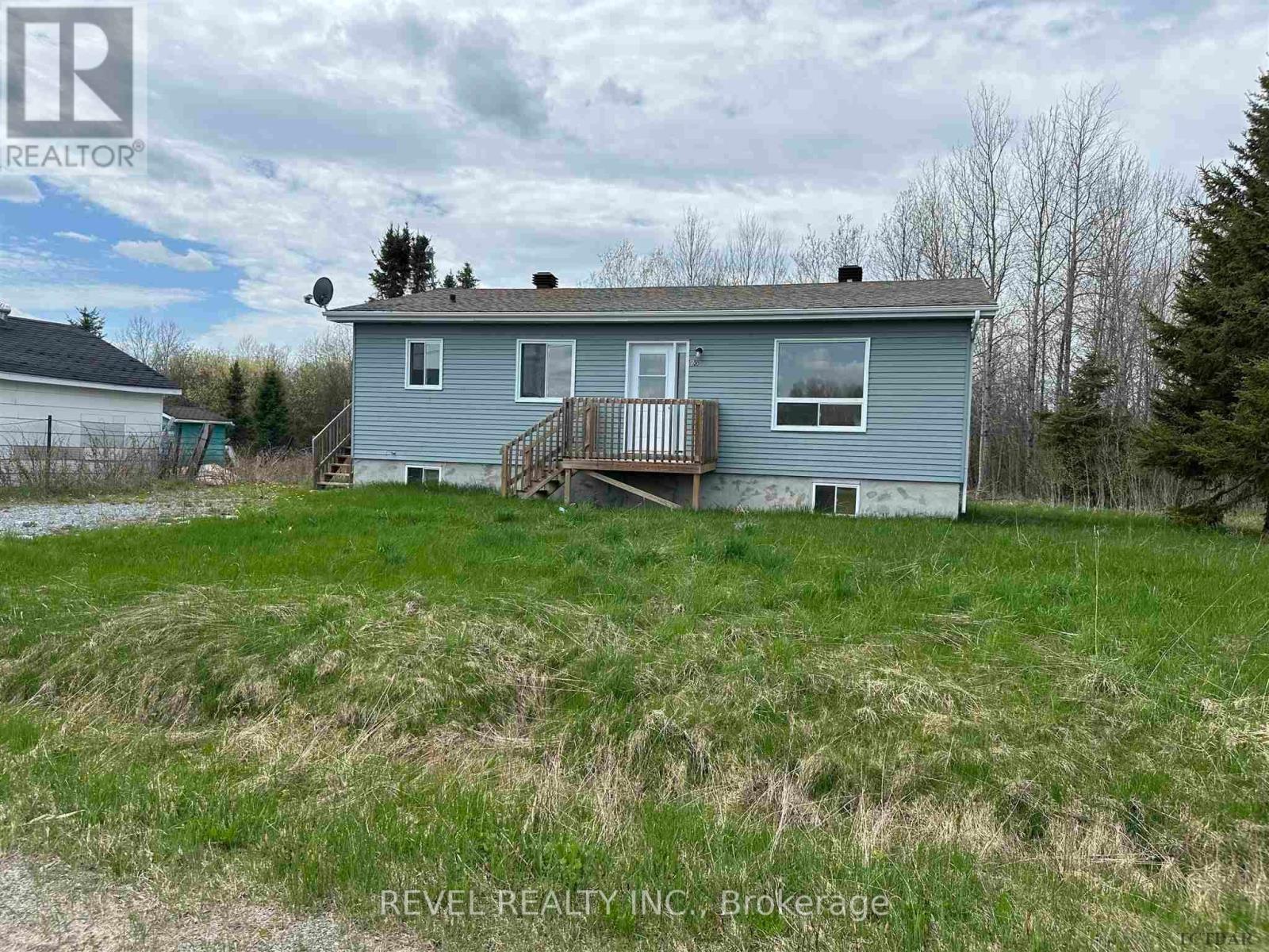720 EDWARD AVENUE, black river-matheson, Ontario