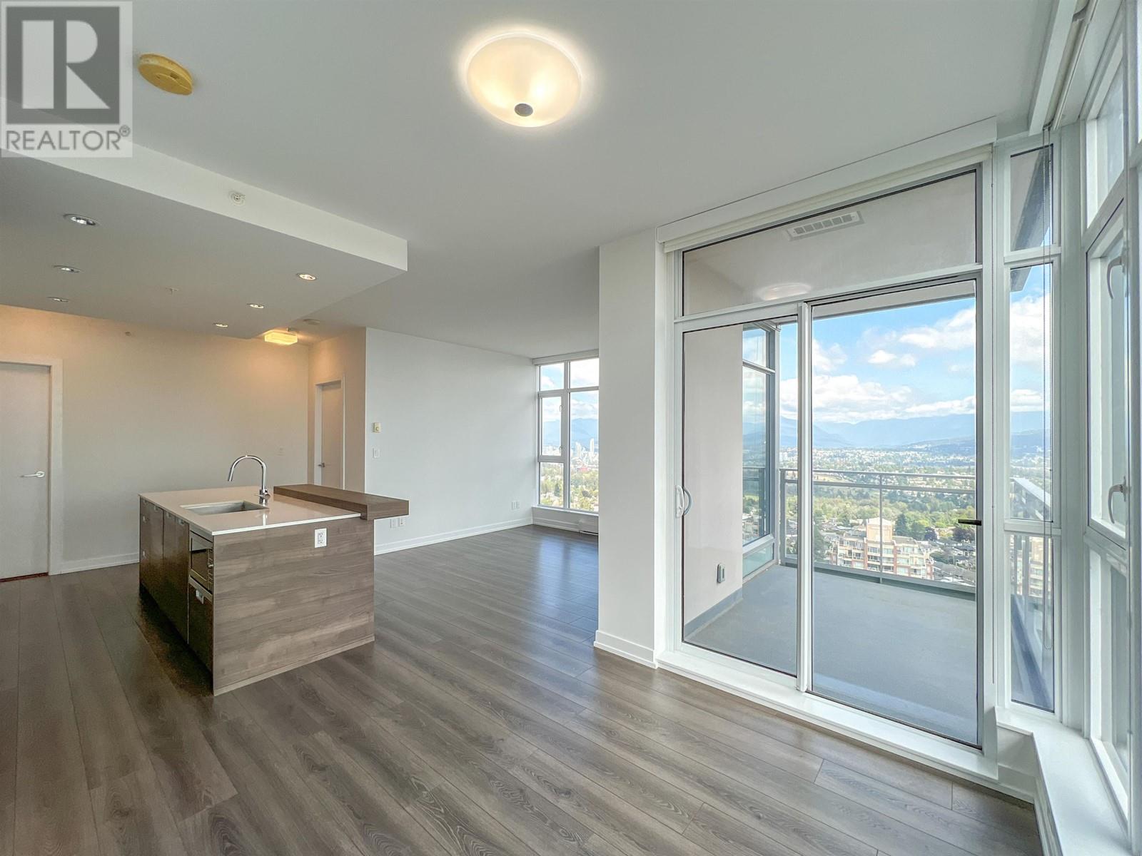 Listing Picture 10 of 27 : 3007 4688 KINGSWAY, Burnaby / 本拿比 - 魯藝地產 Yvonne Lu Group - MLS Medallion Club Member