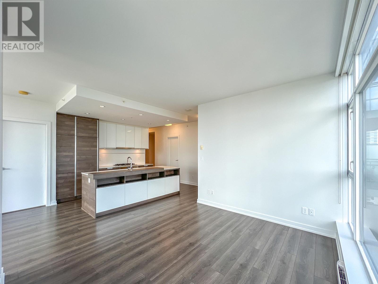 Listing Picture 13 of 27 : 3007 4688 KINGSWAY, Burnaby / 本拿比 - 魯藝地產 Yvonne Lu Group - MLS Medallion Club Member