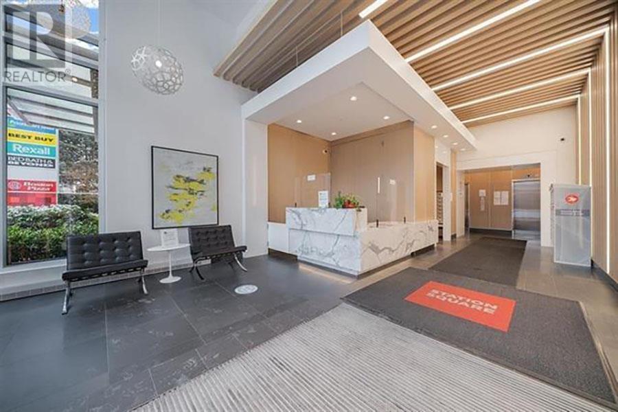 Listing Picture 2 of 27 : 3007 4688 KINGSWAY, Burnaby / 本拿比 - 魯藝地產 Yvonne Lu Group - MLS Medallion Club Member