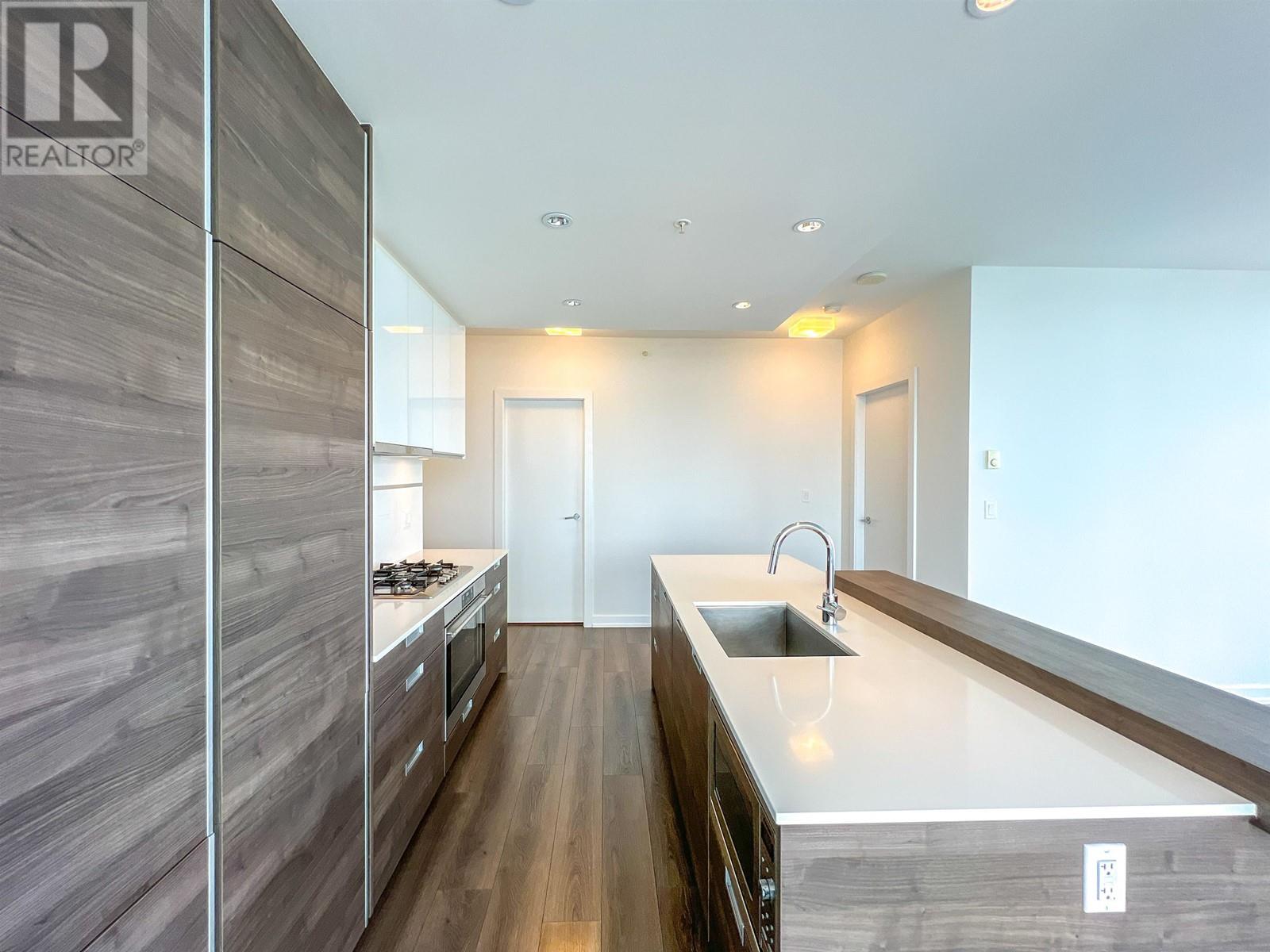 Listing Picture 6 of 27 : 3007 4688 KINGSWAY, Burnaby / 本拿比 - 魯藝地產 Yvonne Lu Group - MLS Medallion Club Member