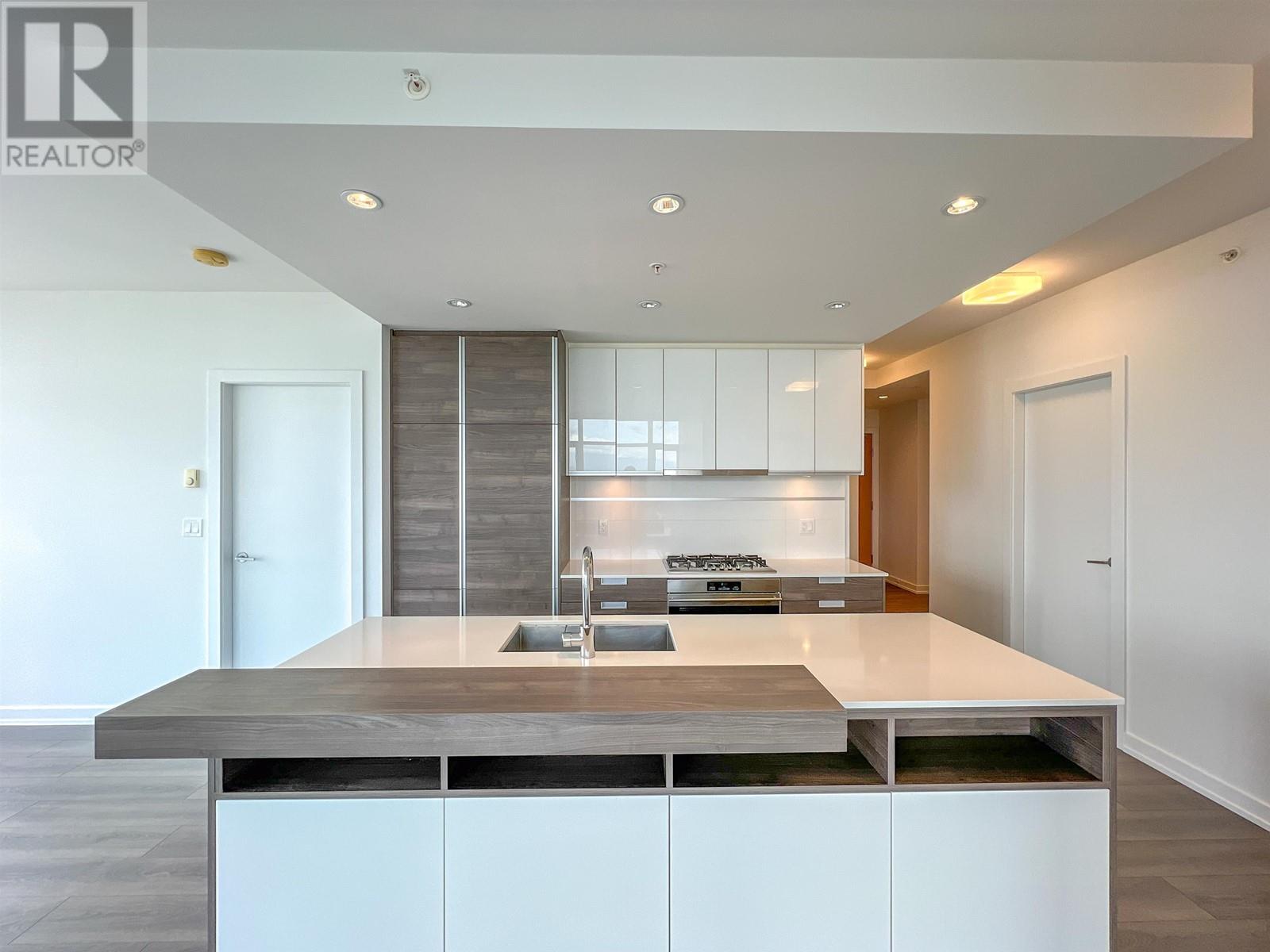 Listing Picture 7 of 27 : 3007 4688 KINGSWAY, Burnaby / 本拿比 - 魯藝地產 Yvonne Lu Group - MLS Medallion Club Member