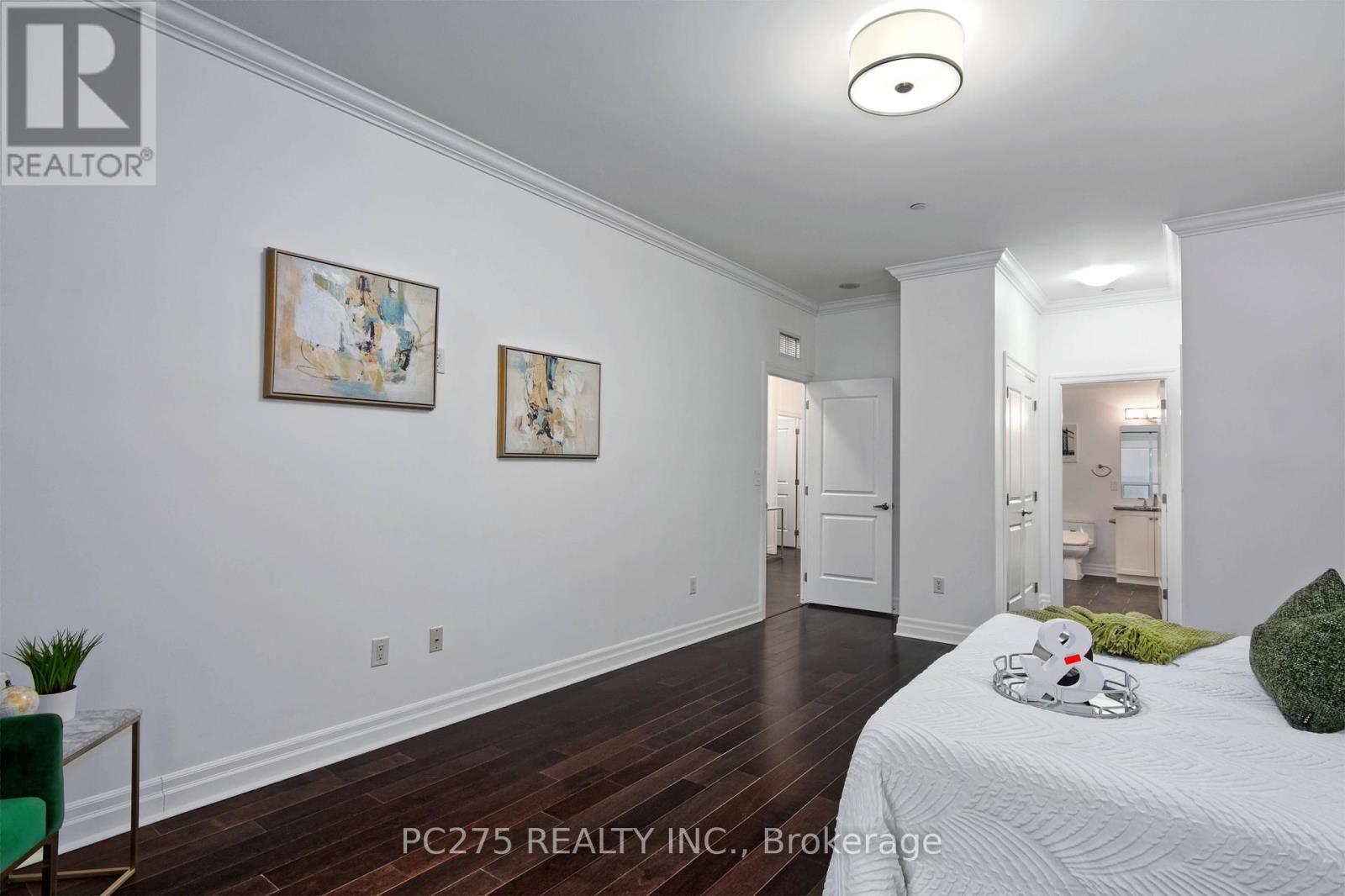 Photo 18 of 36 for 2404 - 330 Ridout Street N