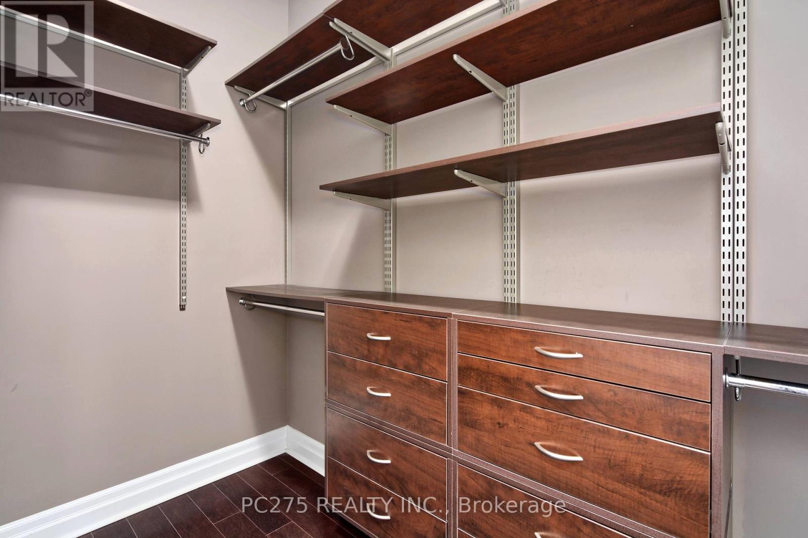 Photo 19 of 36 for 2404 - 330 Ridout Street N