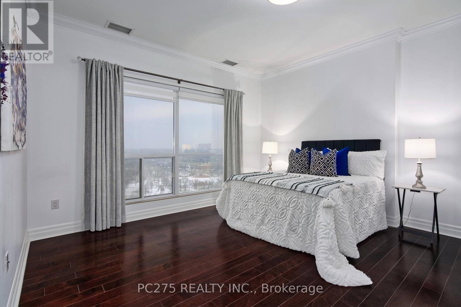 Photo 25 of 36 for 2404 - 330 Ridout Street N