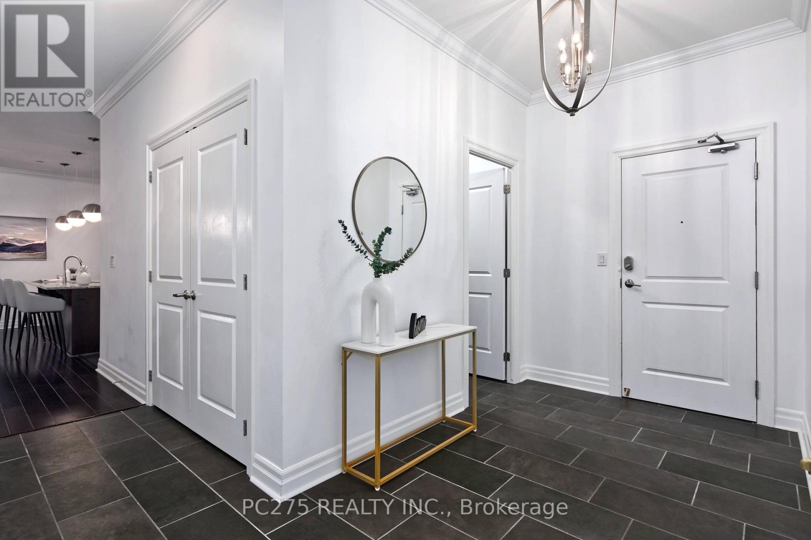 Photo 6 of 36 for 2404 - 330 Ridout Street N