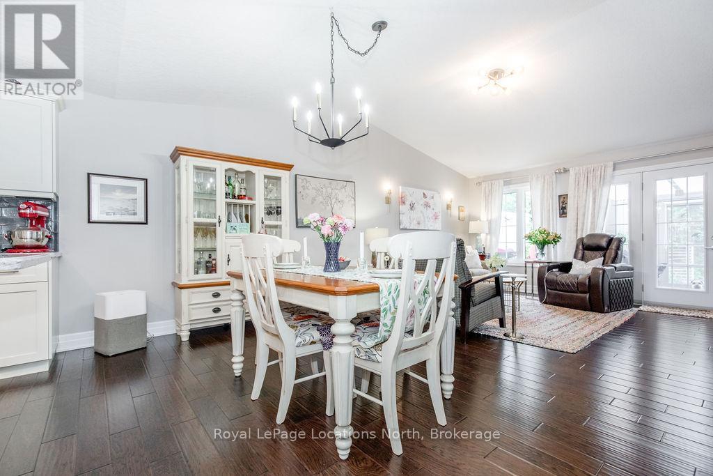 130 New York Avenue, Wasaga Beach, Ontario  L9Z 3A8 - Photo 13 - S11881592