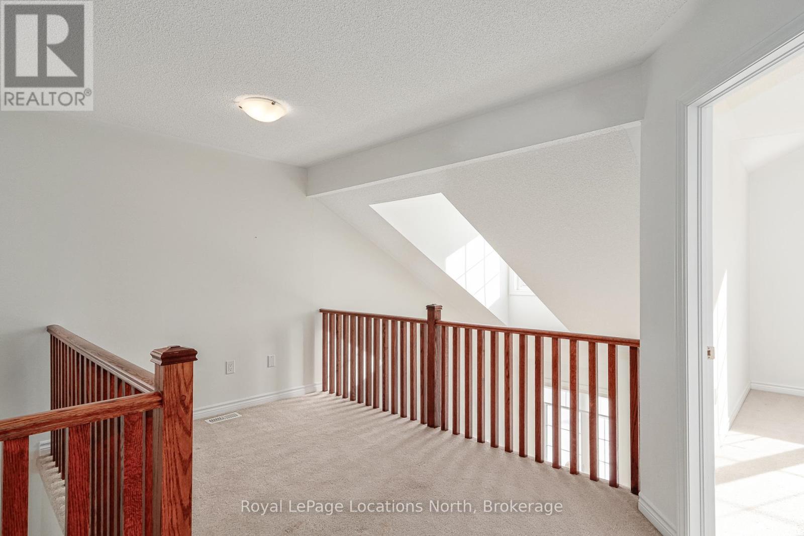 18 Providence Way, Wasaga Beach, Ontario  L9Z 0G3 - Photo 12 - S11881658