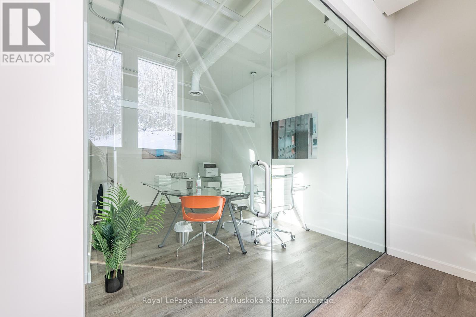 115 - 1 Crescent Road, Huntsville, Ontario  P1H 1Z6 - Photo 5 - X11881669