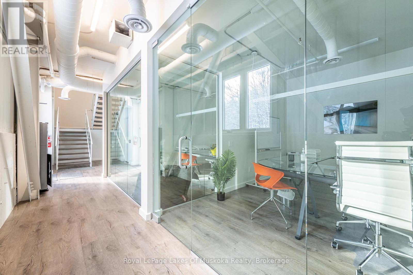 115 - 1 Crescent Road, Huntsville, Ontario  P1H 1Z6 - Photo 6 - X11881669