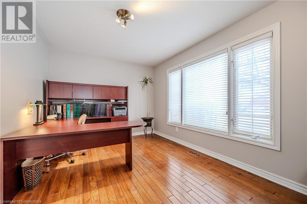 586 Guildwood Place, Waterloo, Ontario  N2K 3M4 - Photo 7 - 40683156