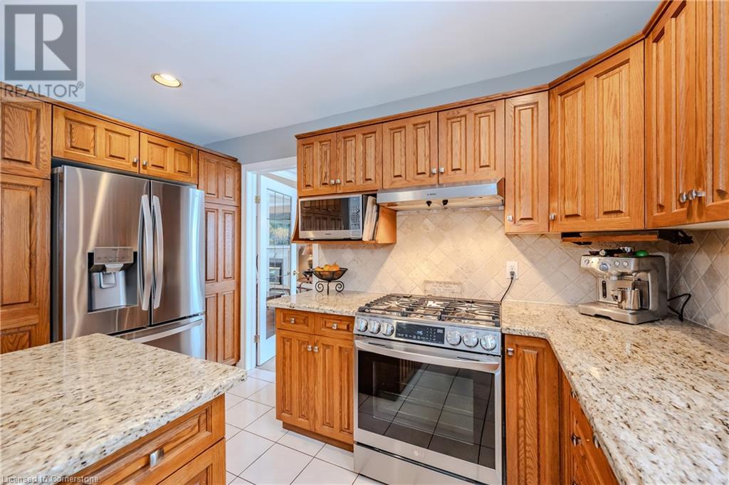 586 Guildwood Place, Waterloo, Ontario  N2K 3M4 - Photo 15 - 40683156