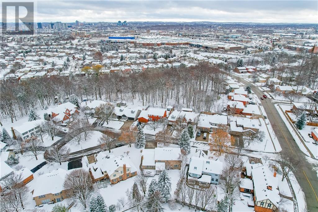 586 Guildwood Place, Waterloo, Ontario  N2K 3M4 - Photo 47 - 40683156