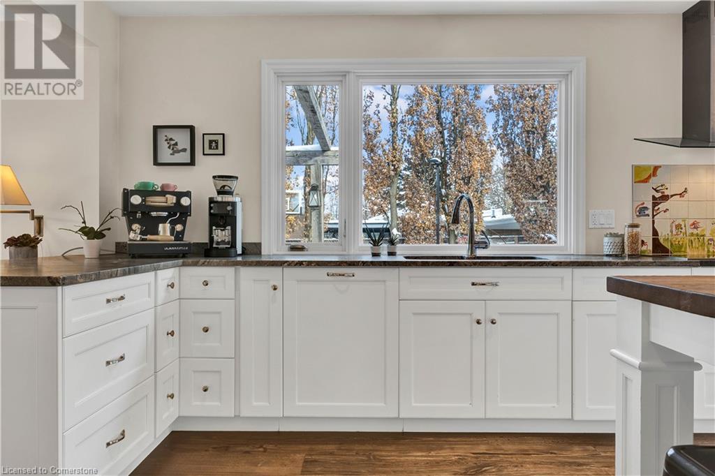 7 Huntley Crescent, Kitchener, Ontario  N2M 2R4 - Photo 7 - 40680827