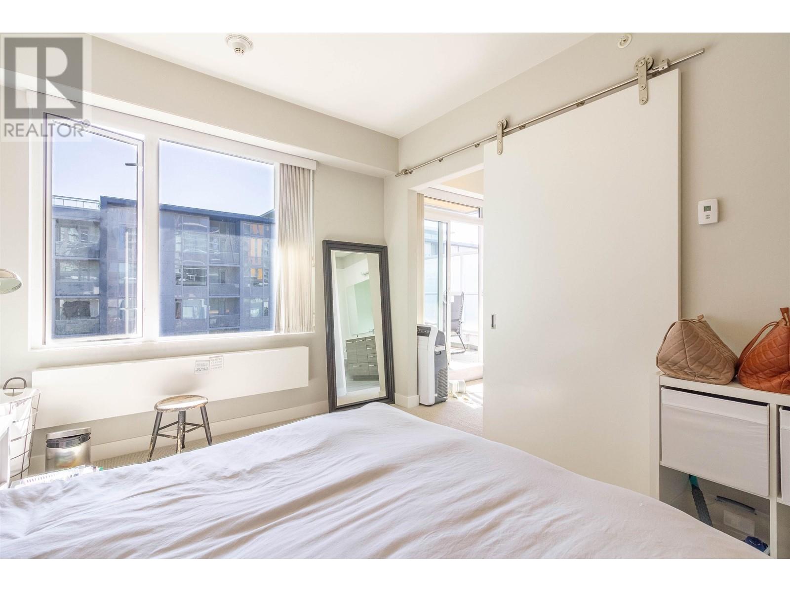 Listing Picture 10 of 31 : 118 9050 HIGHLAND COURT, Burnaby / 本拿比 - 魯藝地產 Yvonne Lu Group - MLS Medallion Club Member