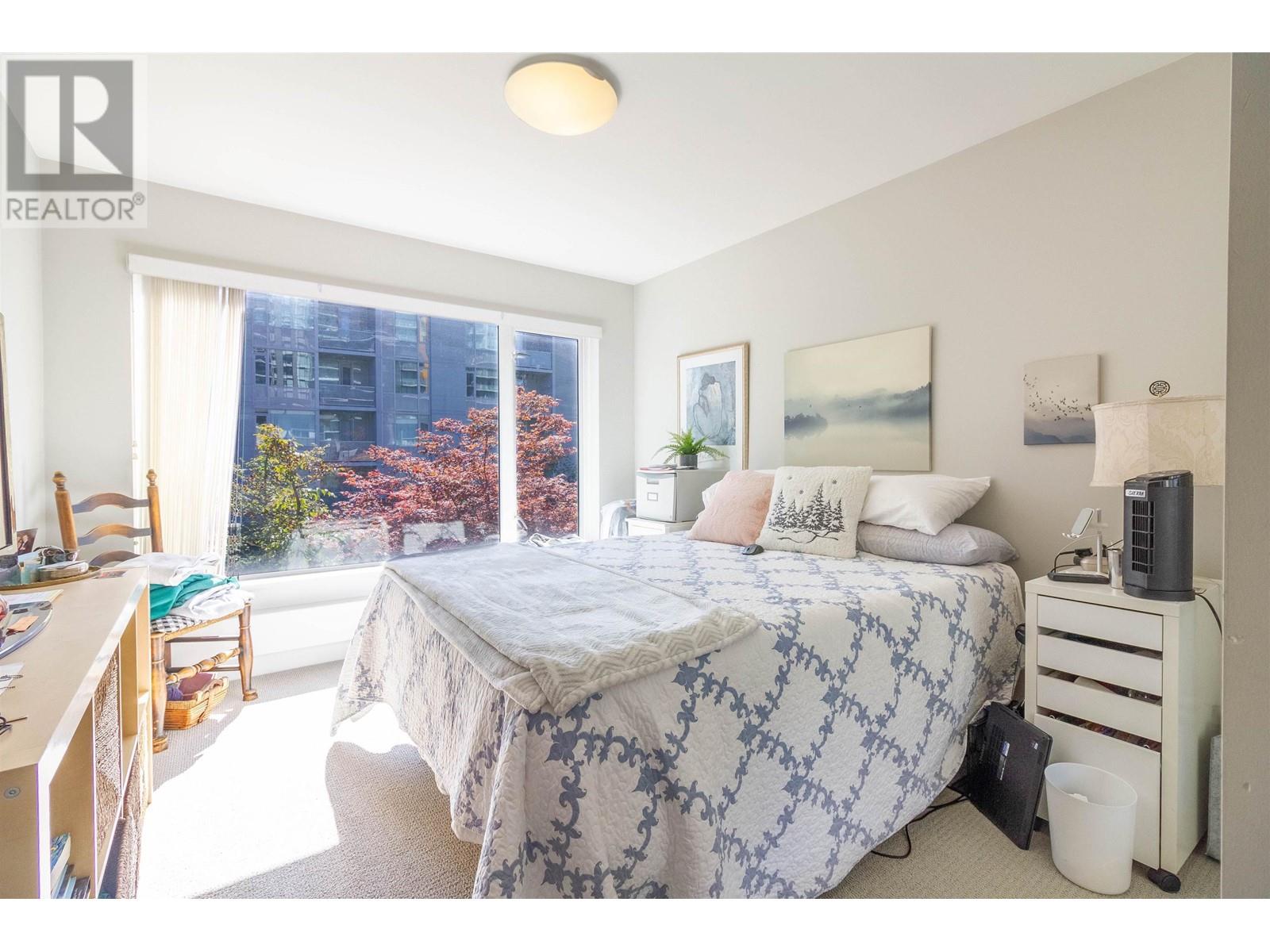 Listing Picture 15 of 31 : 118 9050 HIGHLAND COURT, Burnaby / 本拿比 - 魯藝地產 Yvonne Lu Group - MLS Medallion Club Member