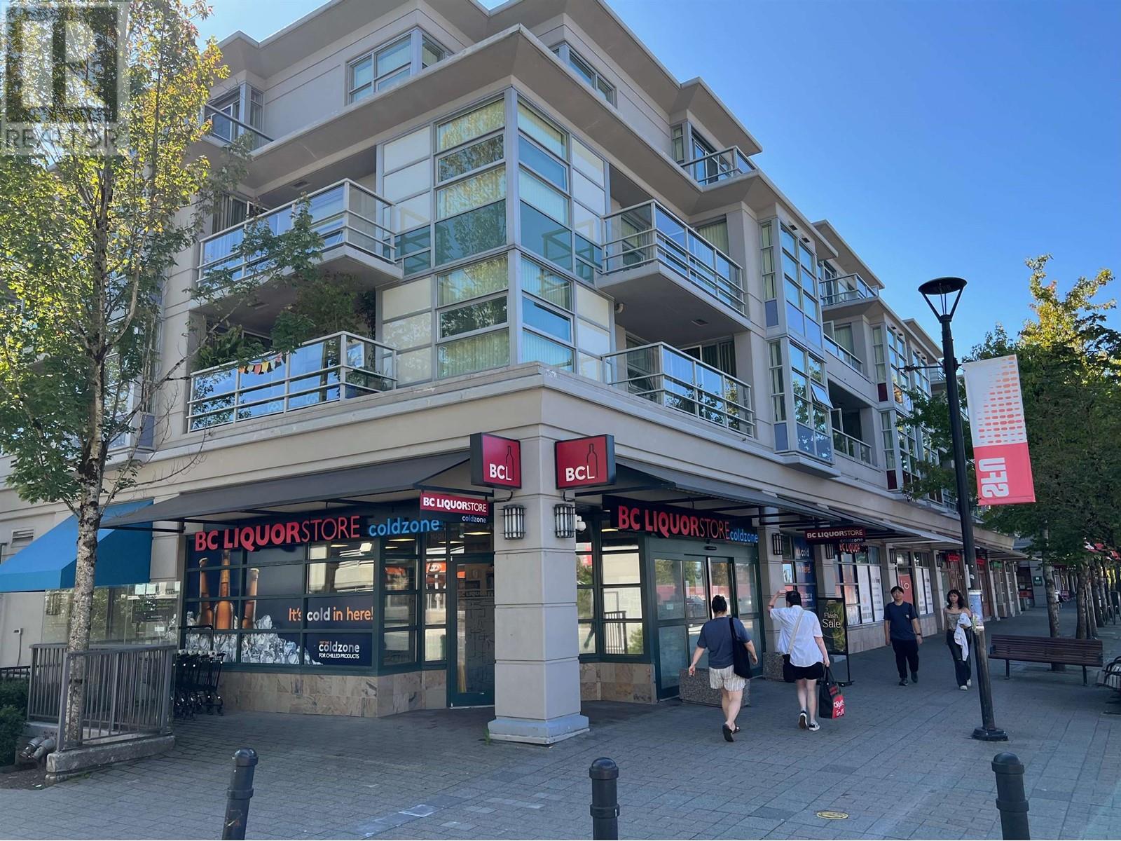 Listing Picture 28 of 31 : 118 9050 HIGHLAND COURT, Burnaby / 本拿比 - 魯藝地產 Yvonne Lu Group - MLS Medallion Club Member