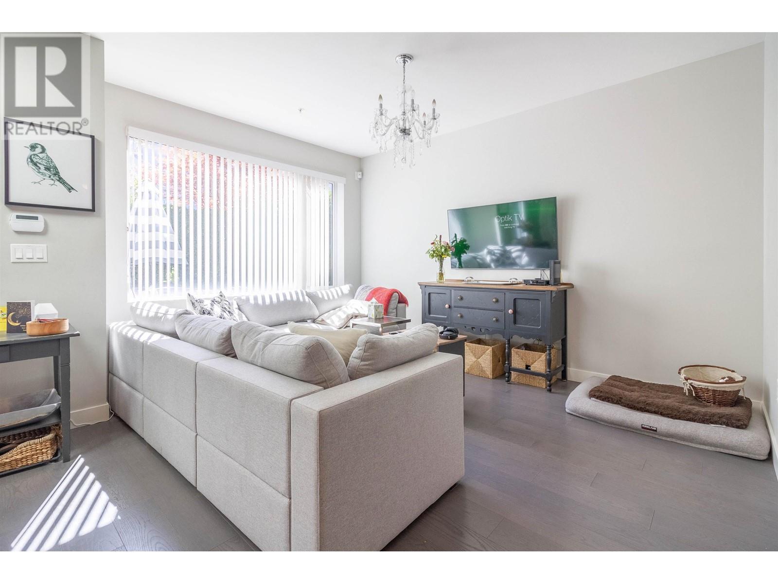 Listing Picture 3 of 31 : 118 9050 HIGHLAND COURT, Burnaby / 本拿比 - 魯藝地產 Yvonne Lu Group - MLS Medallion Club Member