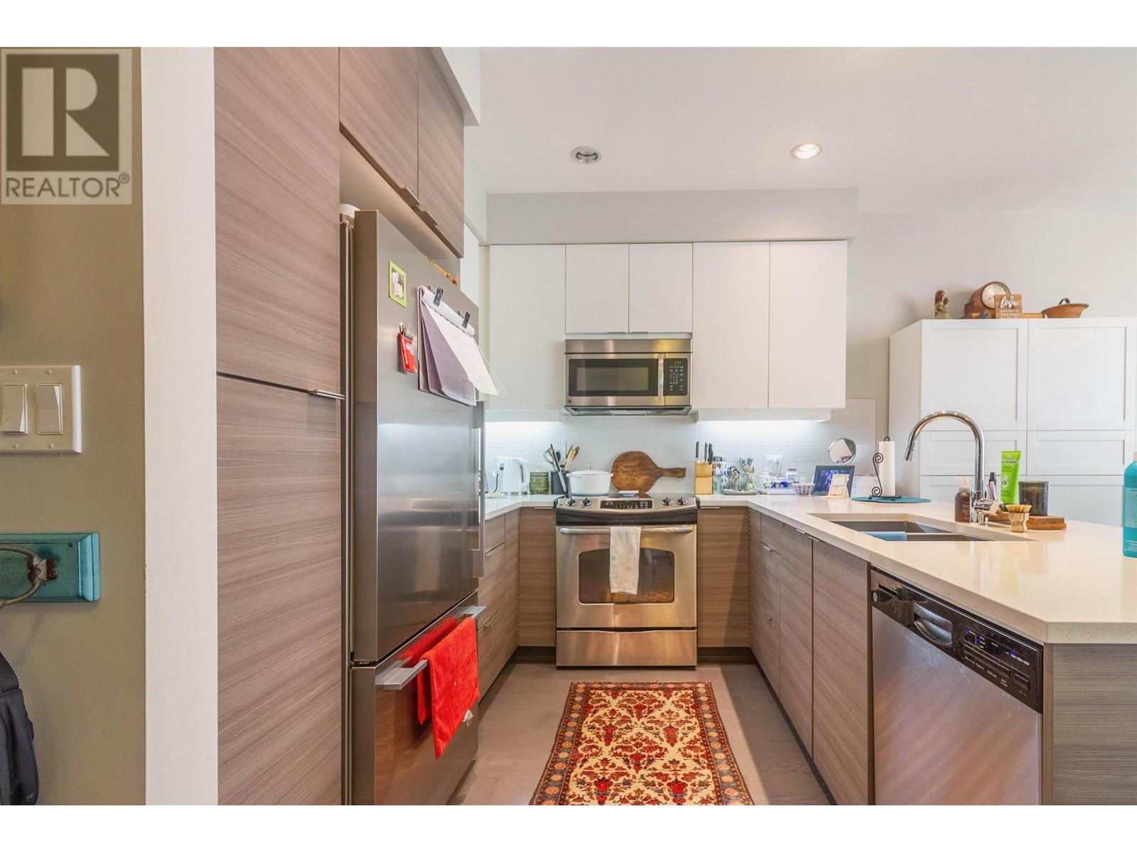 Listing Picture 8 of 31 : 118 9050 HIGHLAND COURT, Burnaby / 本拿比 - 魯藝地產 Yvonne Lu Group - MLS Medallion Club Member