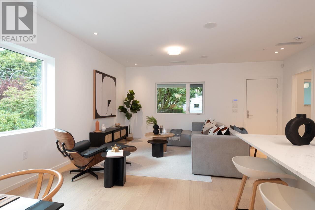 126 E 17th Avenue, Vancouver, British Columbia  V5V 1A4 - Photo 6 - R2948838