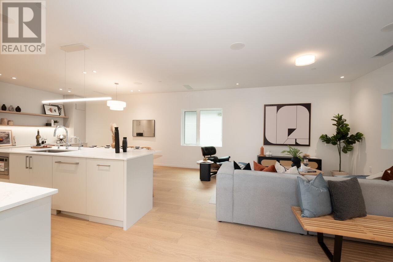 126 E 17th Avenue, Vancouver, British Columbia  V5V 1A4 - Photo 7 - R2948838