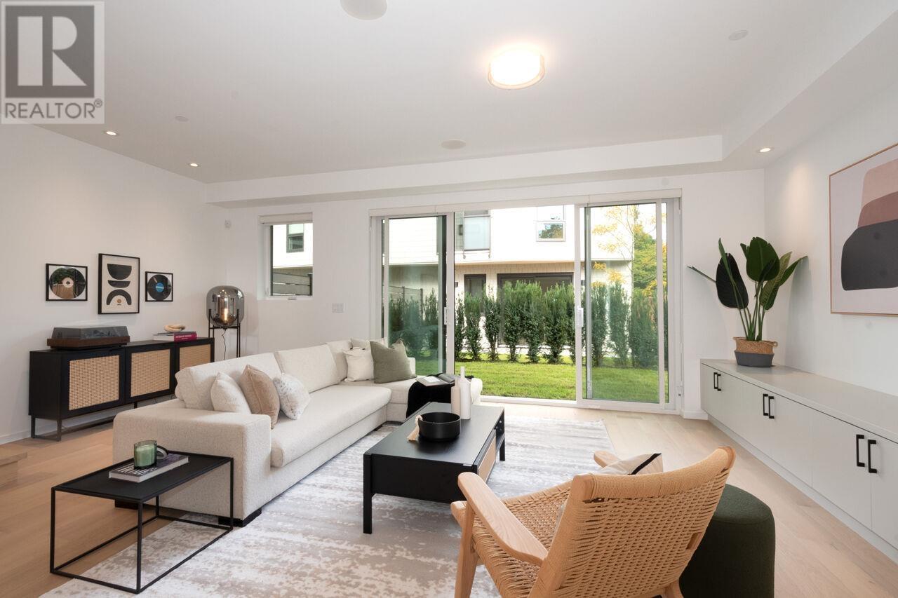130 E 17th Avenue, Vancouver, British Columbia  V5V 1A4 - Photo 5 - R2948839