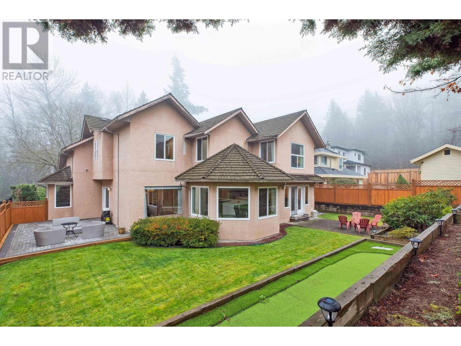 8250 LAKEFIELD DRIVE, Burnaby
