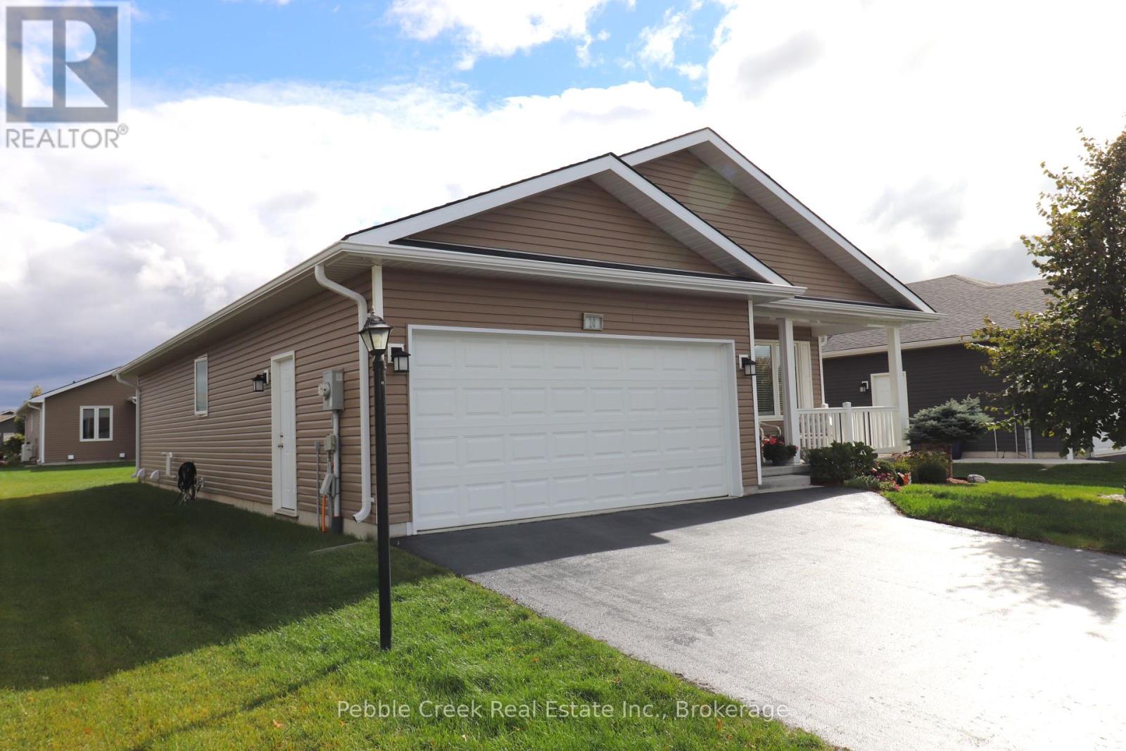 20 Huron Heights Drive, Ashfield-Colborne-Wawanosh, Ontario  N7A 0B1 - Photo 26 - X11881792