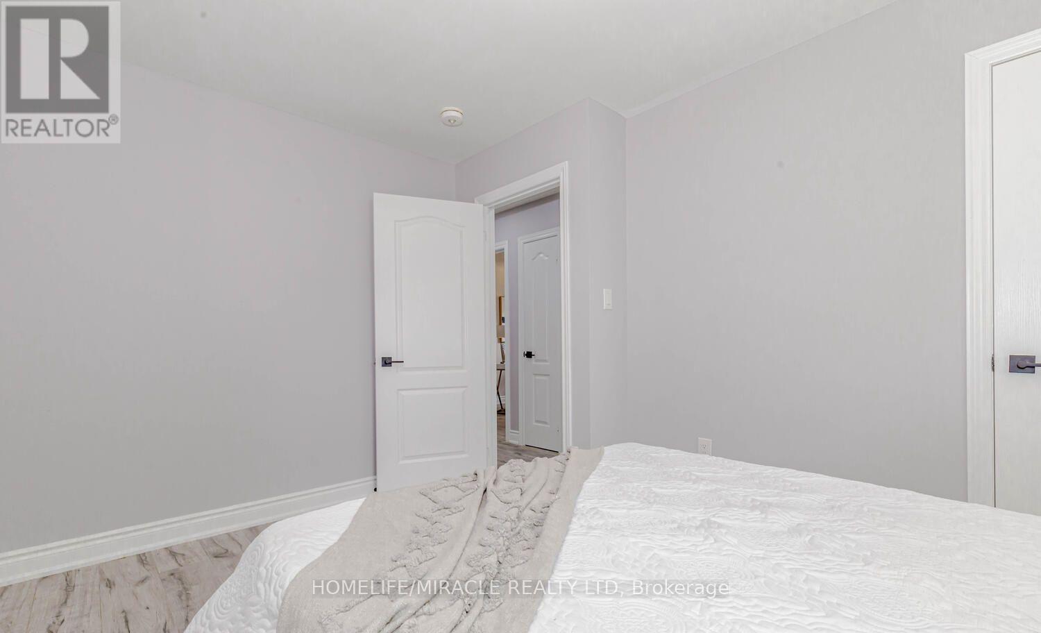 62 Elgin Drive, Brampton (Brampton South), Ontario  L6Y 1A8 - Photo 17 - W11881819