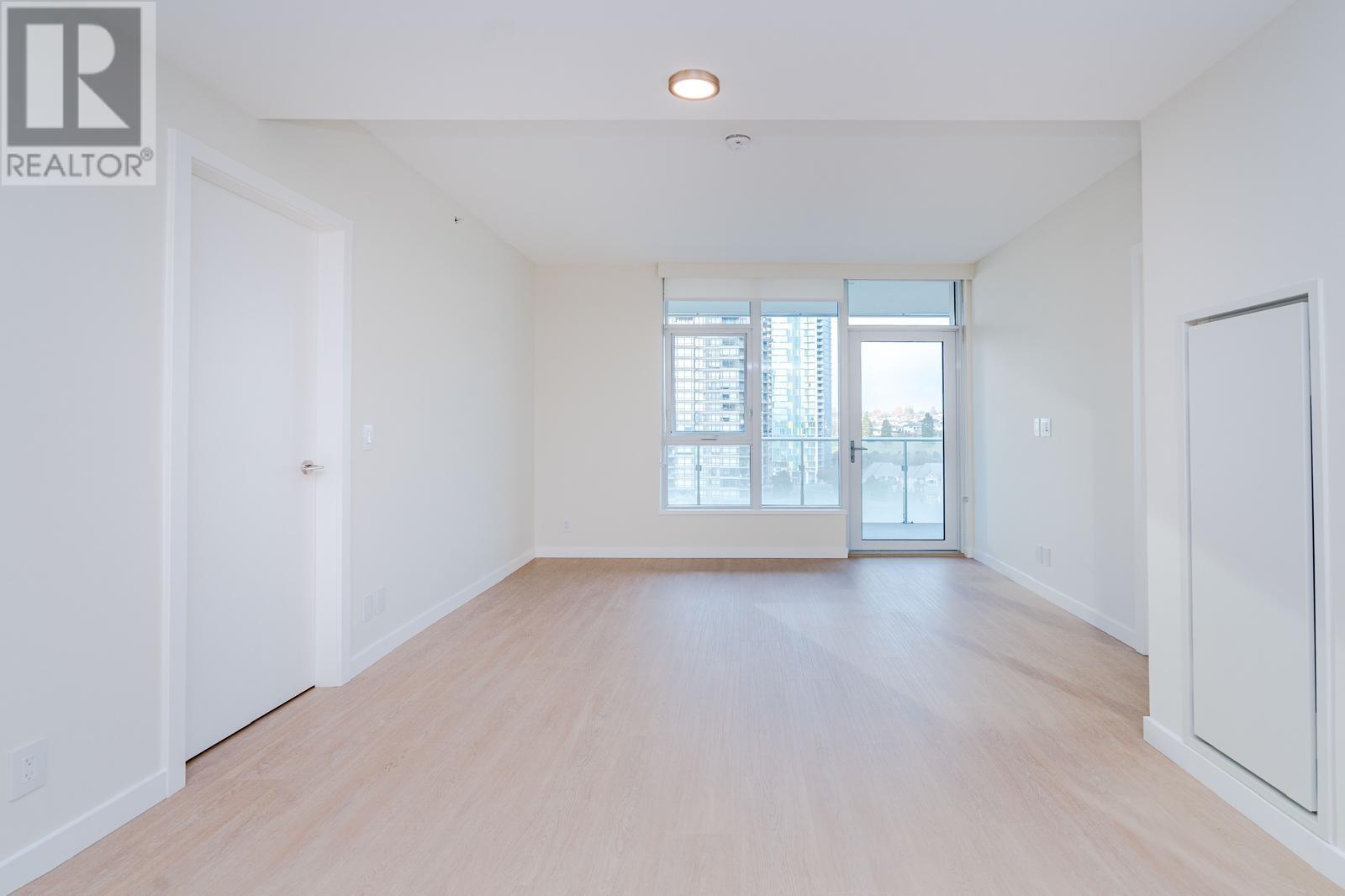 Listing Picture 7 of 35 : 1306 4168 LOUGHEED HIGHWAY, Burnaby / 本拿比 - 魯藝地產 Yvonne Lu Group - MLS Medallion Club Member