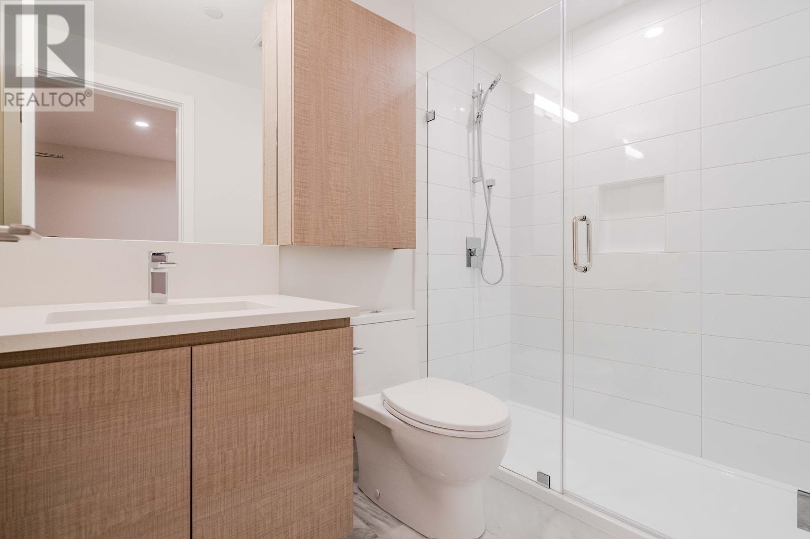 Listing Picture 16 of 35 : 1306 4168 LOUGHEED HIGHWAY, Burnaby / 本拿比 - 魯藝地產 Yvonne Lu Group - MLS Medallion Club Member