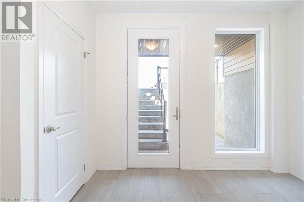 261 Woodbine Avenue Unit# 83, Kitchener, Ontario  N2R 0P7 - Photo 5 - 40683500