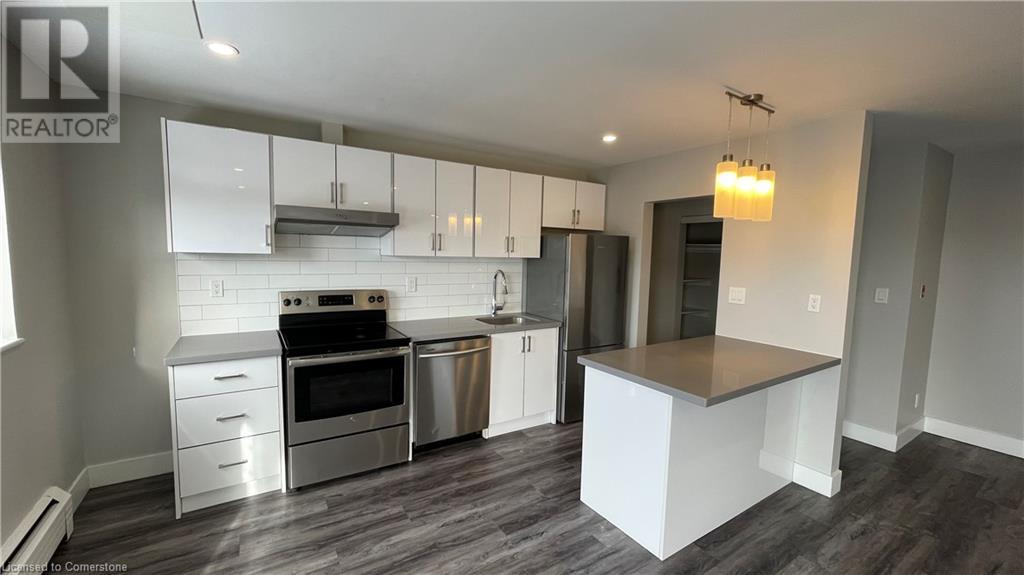 413 HAZEL Street Unit# 401, Waterloo, Ontario
