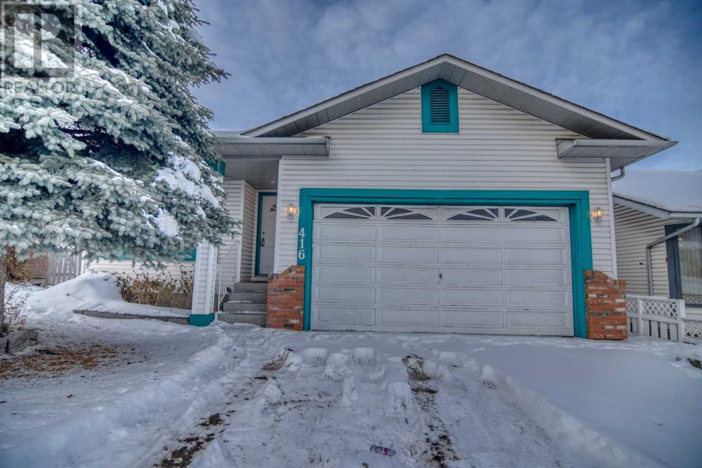 416 Sandringham Place Nw, Calgary, Alberta  T3K 3Y6 - Photo 1 - A2181312