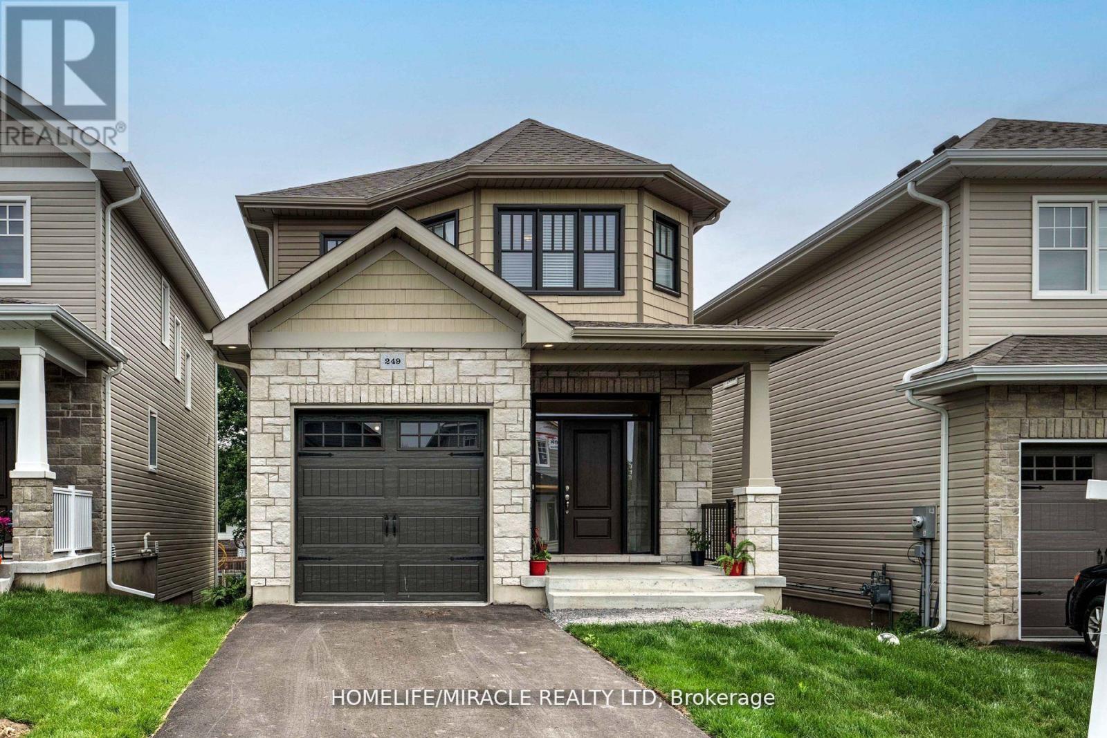Property at 249 HERITAGE PARK DRIVE image 4