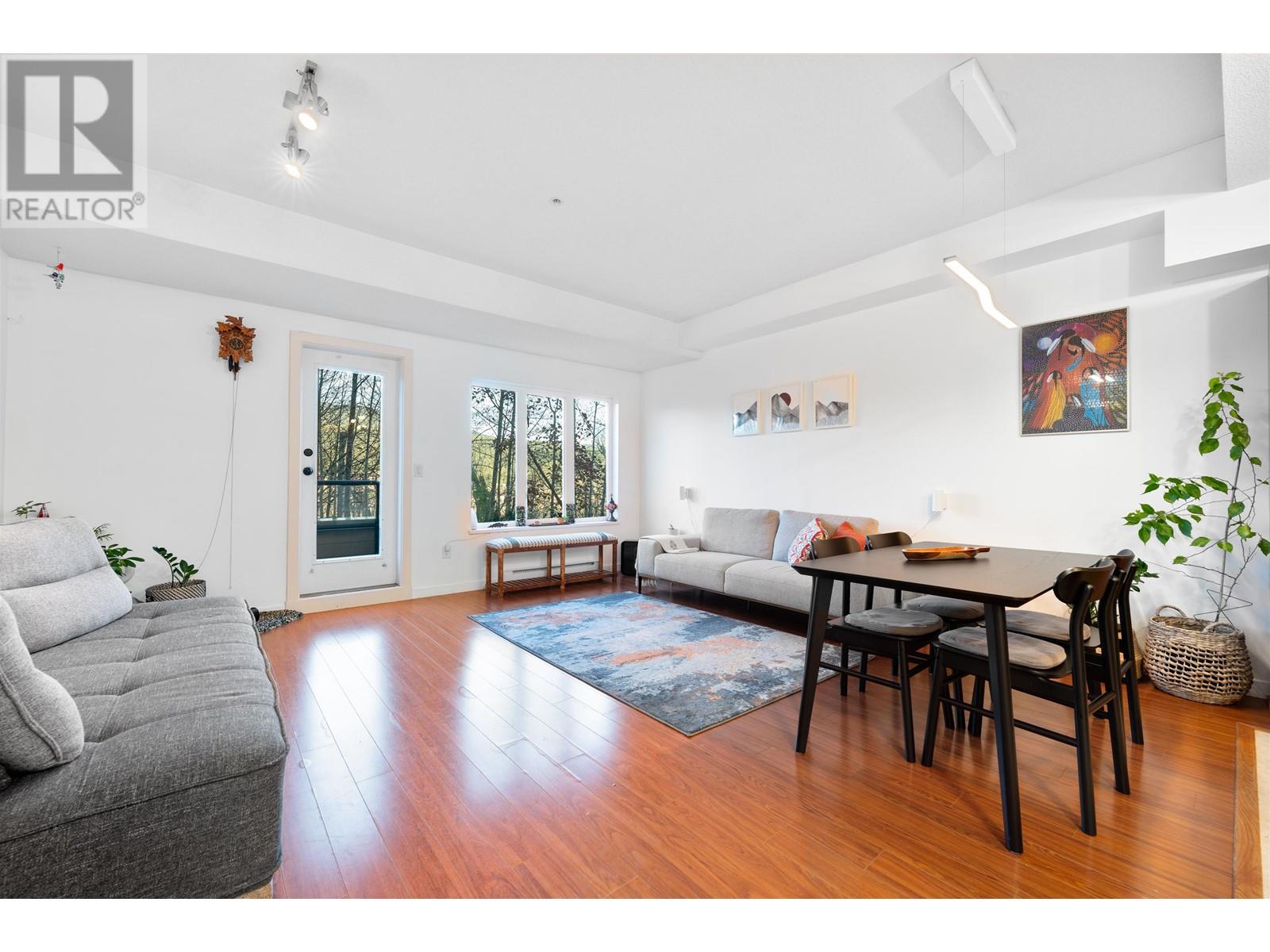 Property at 106 160 SHORELINE CIRCLE image 3