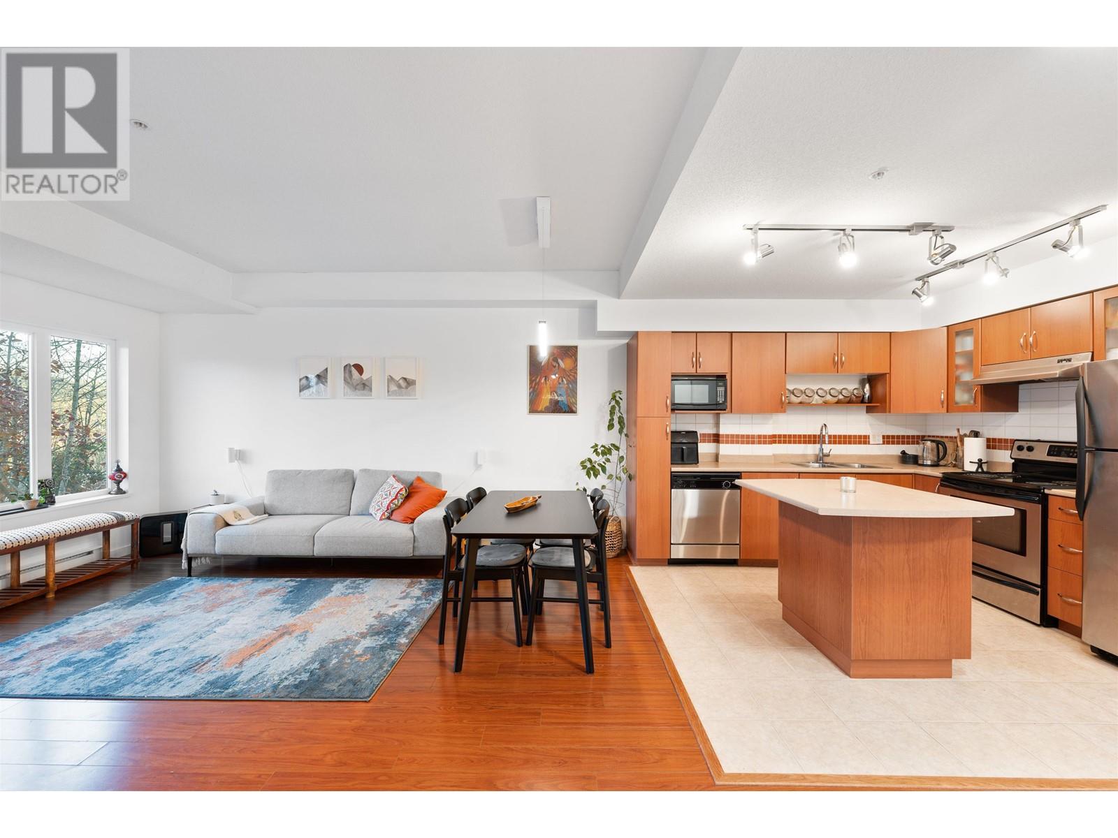 Property at 106 160 SHORELINE CIRCLE image 1