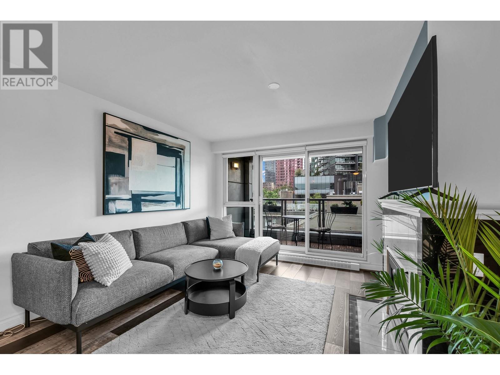 Listing Picture 15 of 38 : 603 560 CARDERO STREET, Vancouver / 溫哥華 - 魯藝地產 Yvonne Lu Group - MLS Medallion Club Member