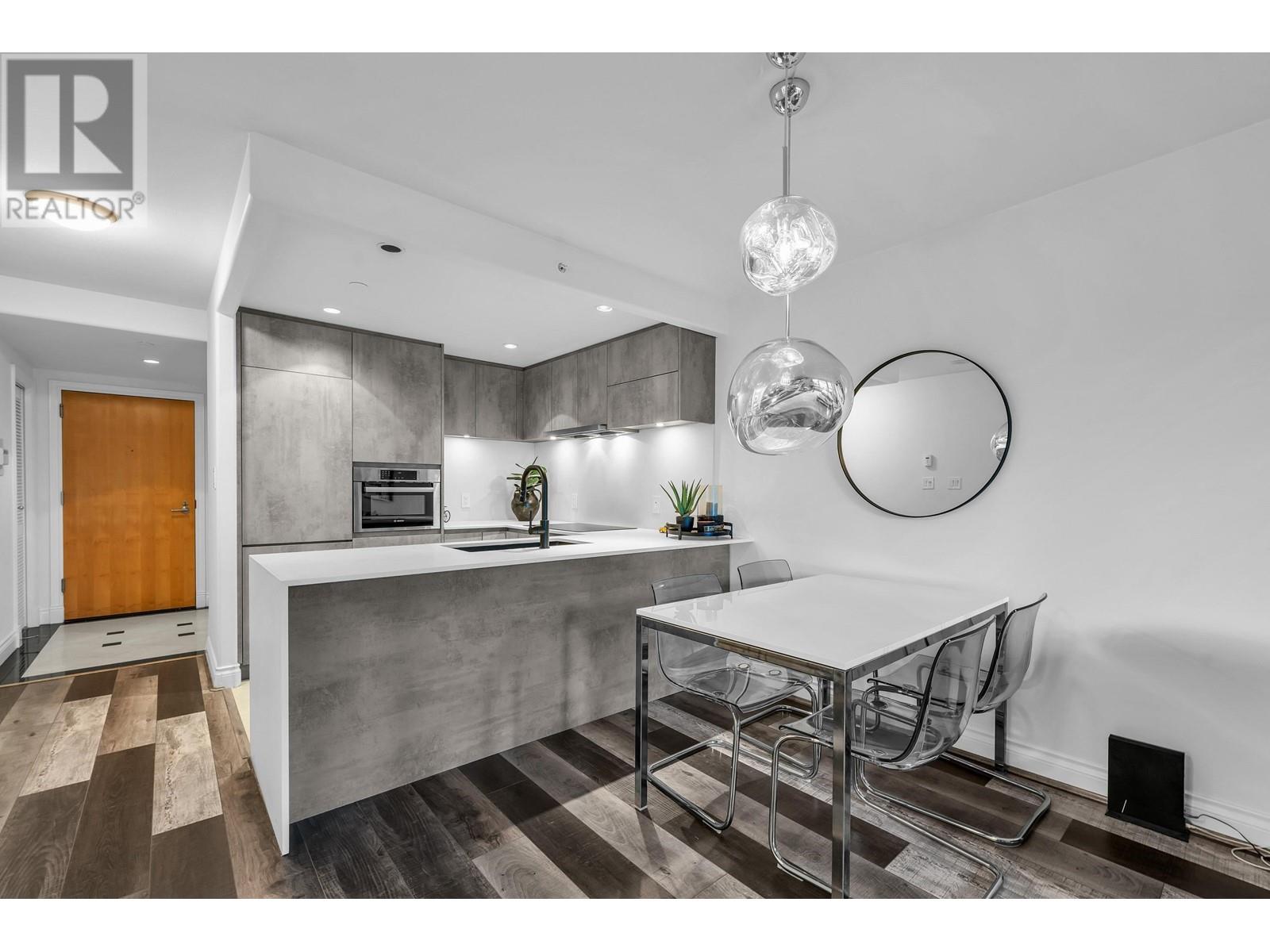 Listing Picture 9 of 38 : 603 560 CARDERO STREET, Vancouver / 溫哥華 - 魯藝地產 Yvonne Lu Group - MLS Medallion Club Member