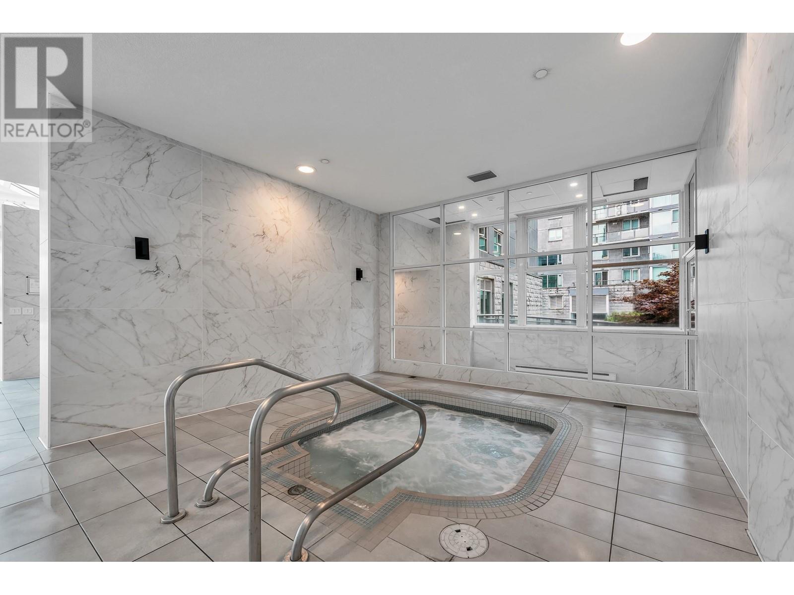 Listing Picture 28 of 38 : 603 560 CARDERO STREET, Vancouver / 溫哥華 - 魯藝地產 Yvonne Lu Group - MLS Medallion Club Member