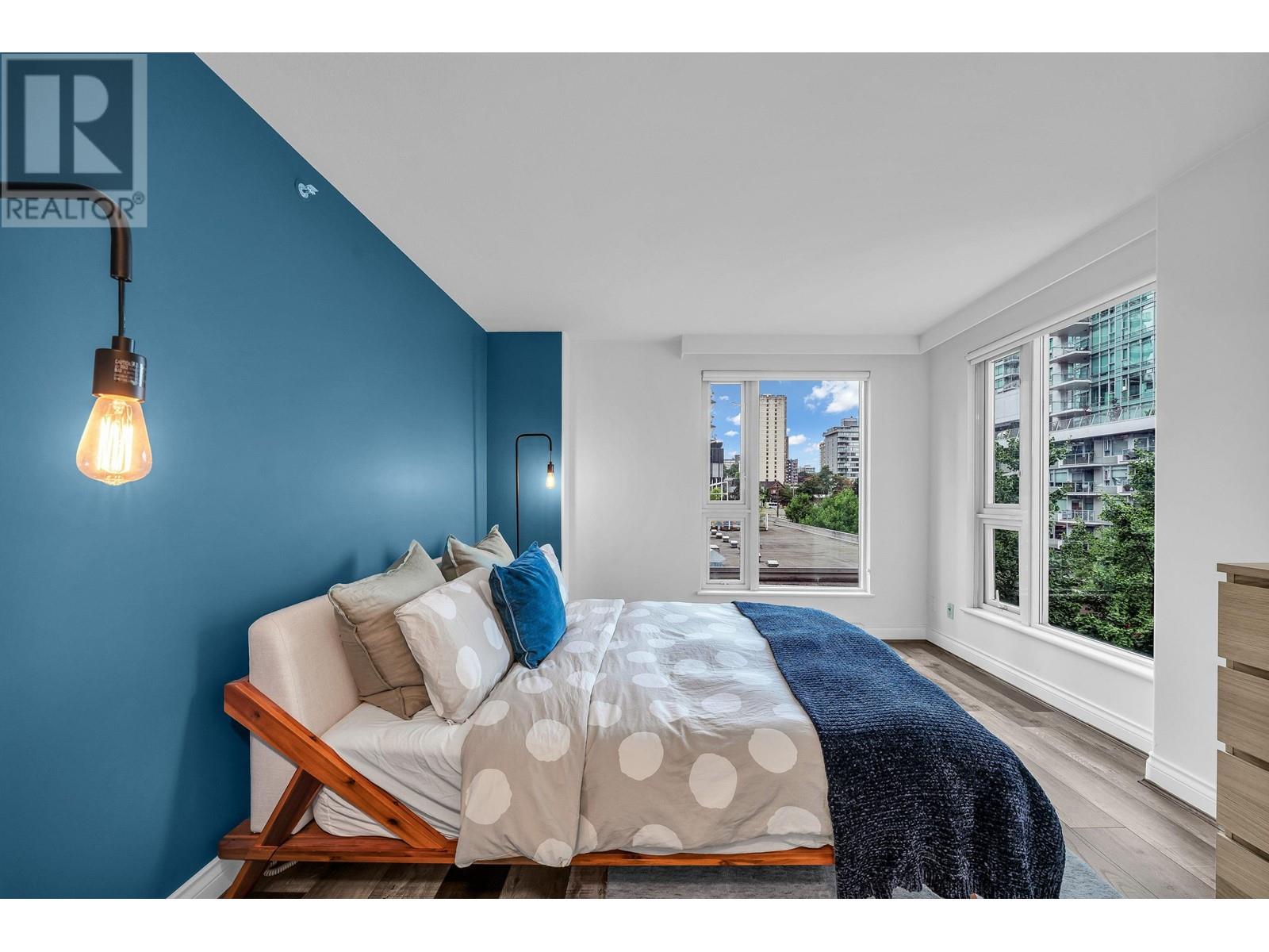 Listing Picture 18 of 38 : 603 560 CARDERO STREET, Vancouver / 溫哥華 - 魯藝地產 Yvonne Lu Group - MLS Medallion Club Member