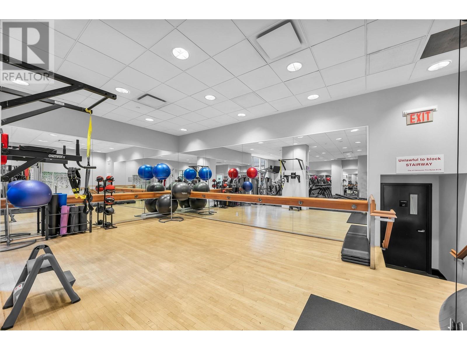 Listing Picture 31 of 38 : 603 560 CARDERO STREET, Vancouver / 溫哥華 - 魯藝地產 Yvonne Lu Group - MLS Medallion Club Member